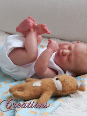 Logan sleeping (Realborn) Bountiful baby