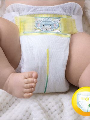Pañal recien nacido Pampers 18"-19" 1 unidad