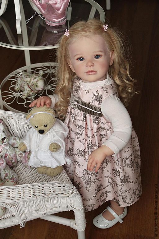 Sally (Regina Swialkowski) - Imagen 3